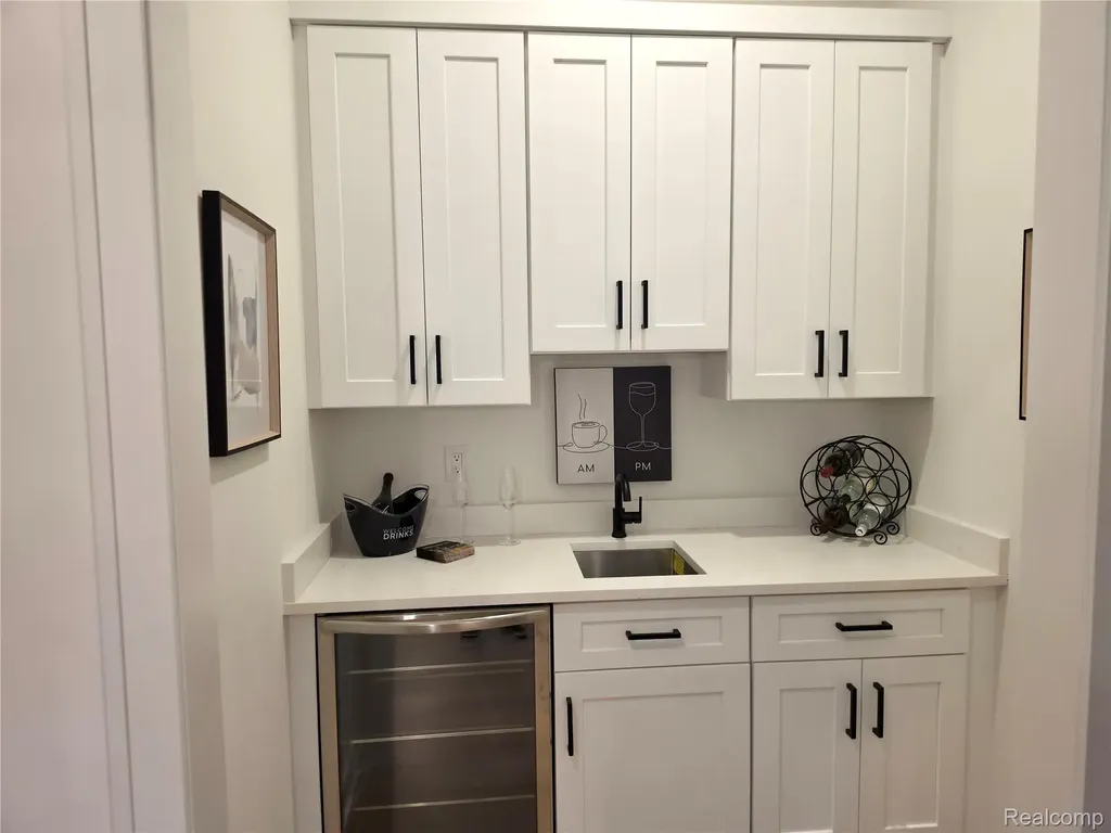 7398 Brys Shelby Charter Township MI 48316