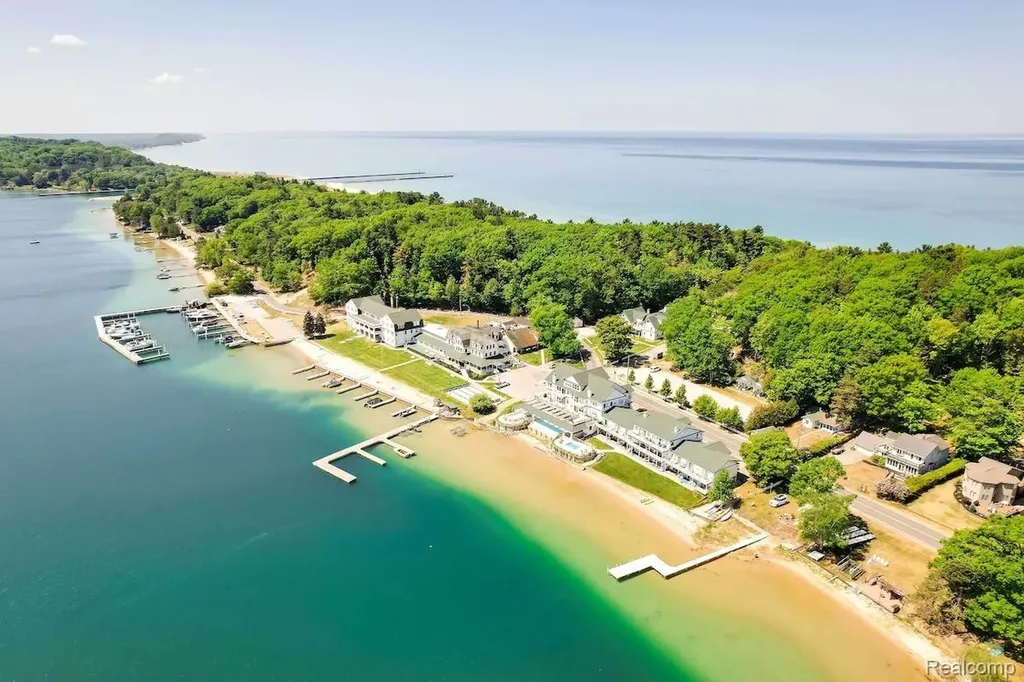 8520 Portage Point Drive Onekama Township MI 49675