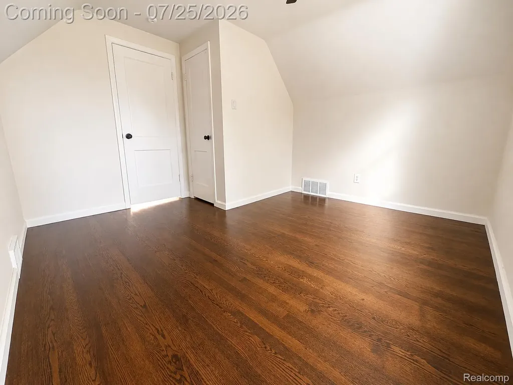 31492 Cherry Hill Road Garden City City MI 48135