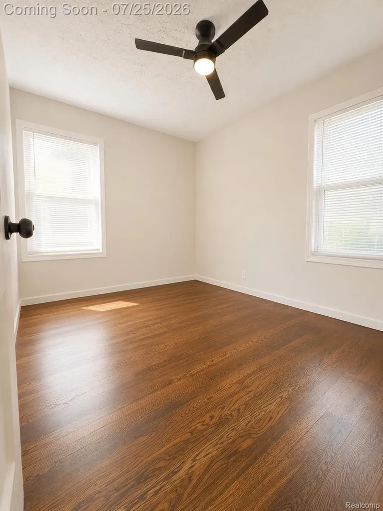 31492 Cherry Hill Road Garden City City MI 48135
