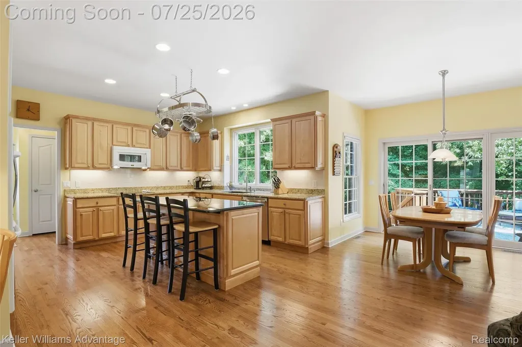 44559 White Pine Circle E Northville Township MI 48168
