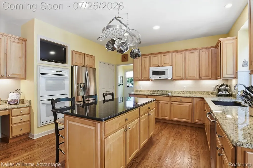 44559 White Pine Circle E Northville Township MI 48168