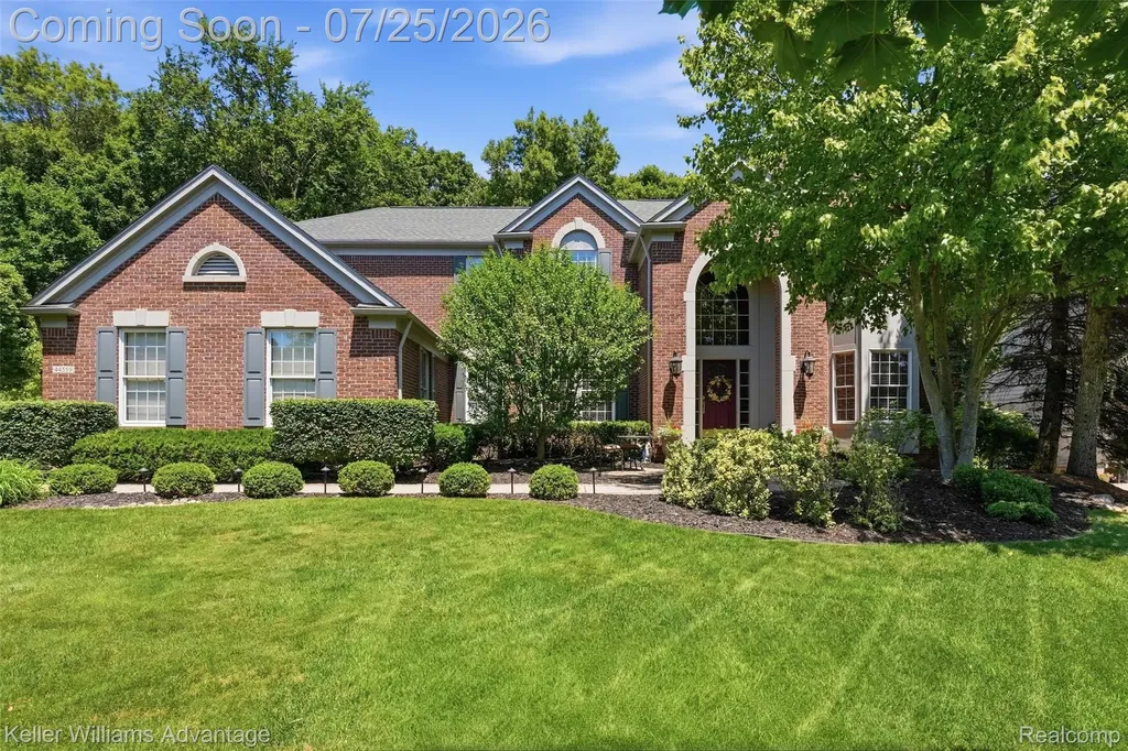 44559 White Pine Circle E Northville Township MI 48168