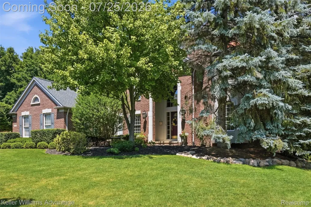 44559 White Pine Circle E Northville Township MI 48168