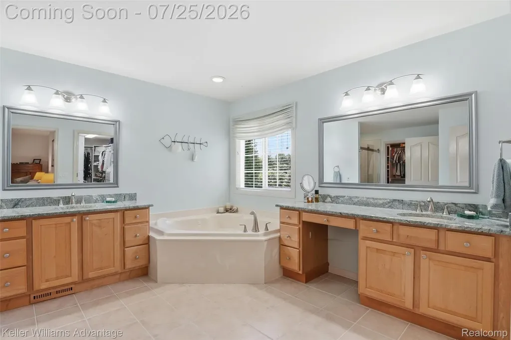 44559 White Pine Circle E Northville Township MI 48168
