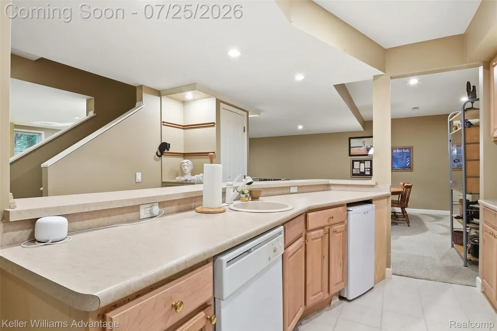 44559 White Pine Circle E Northville Township MI 48168