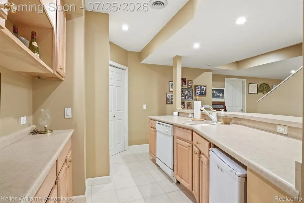 44559 White Pine Circle E Northville Township MI 48168