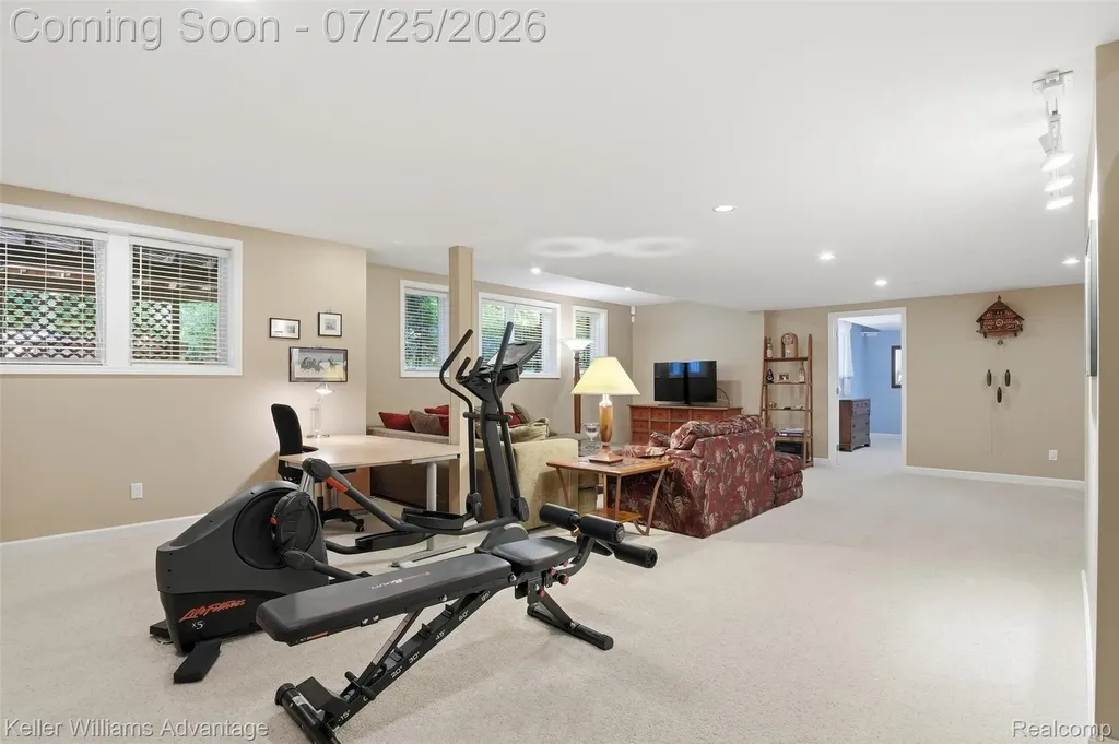 44559 White Pine Circle E Northville Township MI 48168