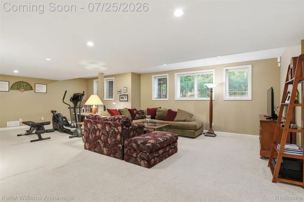44559 White Pine Circle E Northville Township MI 48168