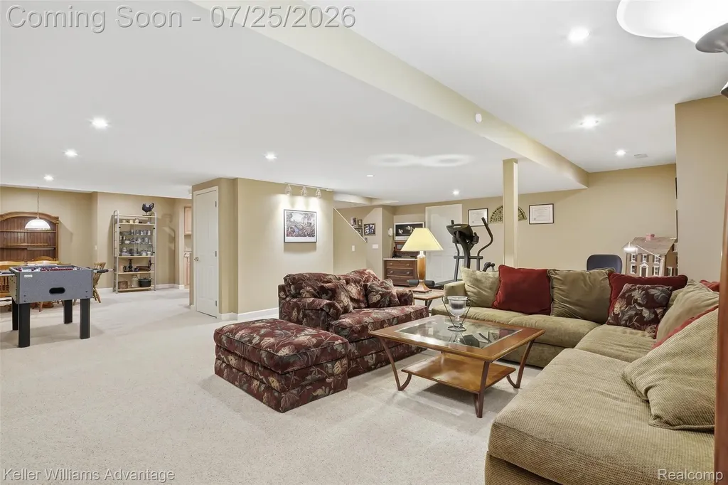 44559 White Pine Circle E Northville Township MI 48168