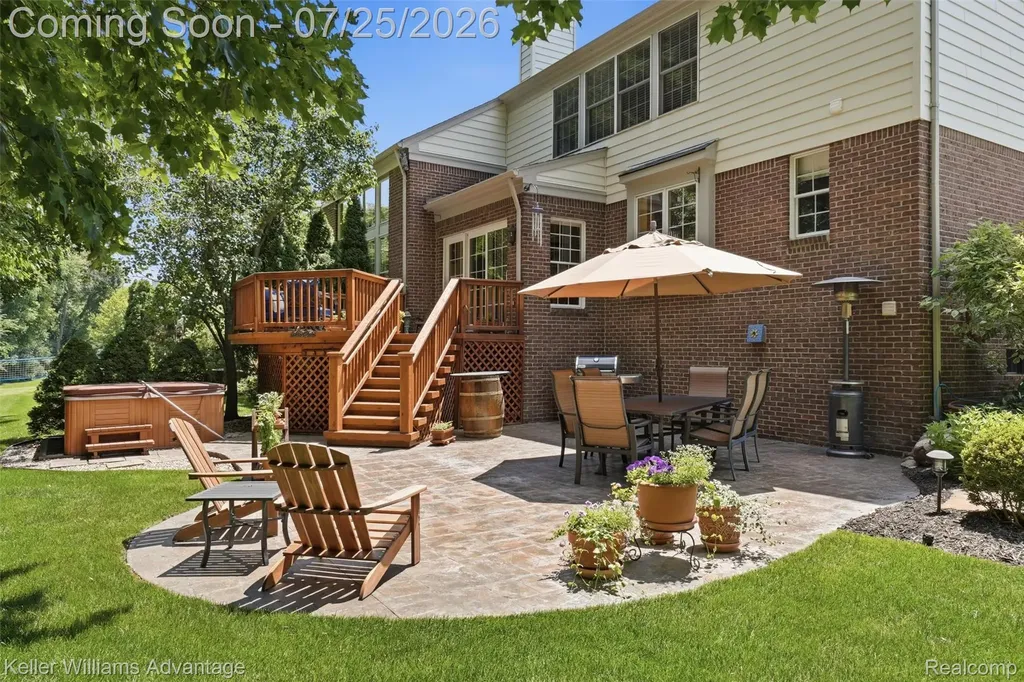 44559 White Pine Circle E Northville Township MI 48168