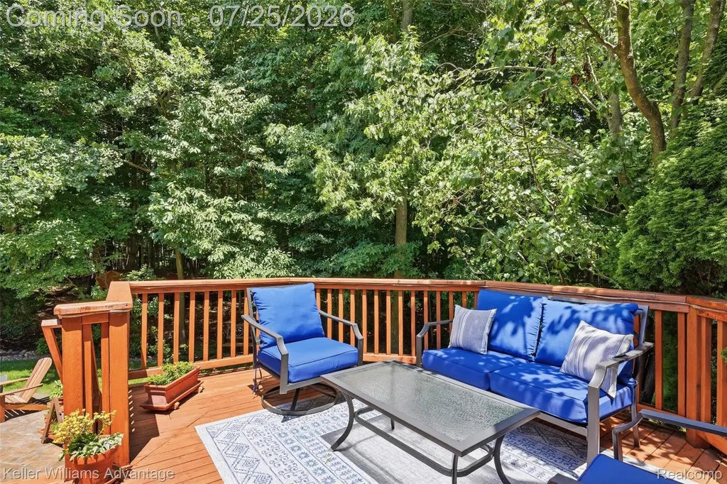 44559 White Pine Circle E Northville Township MI 48168