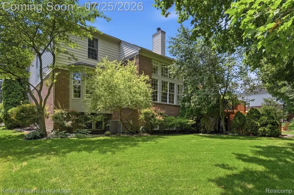44559 White Pine Circle E Northville Township MI 48168