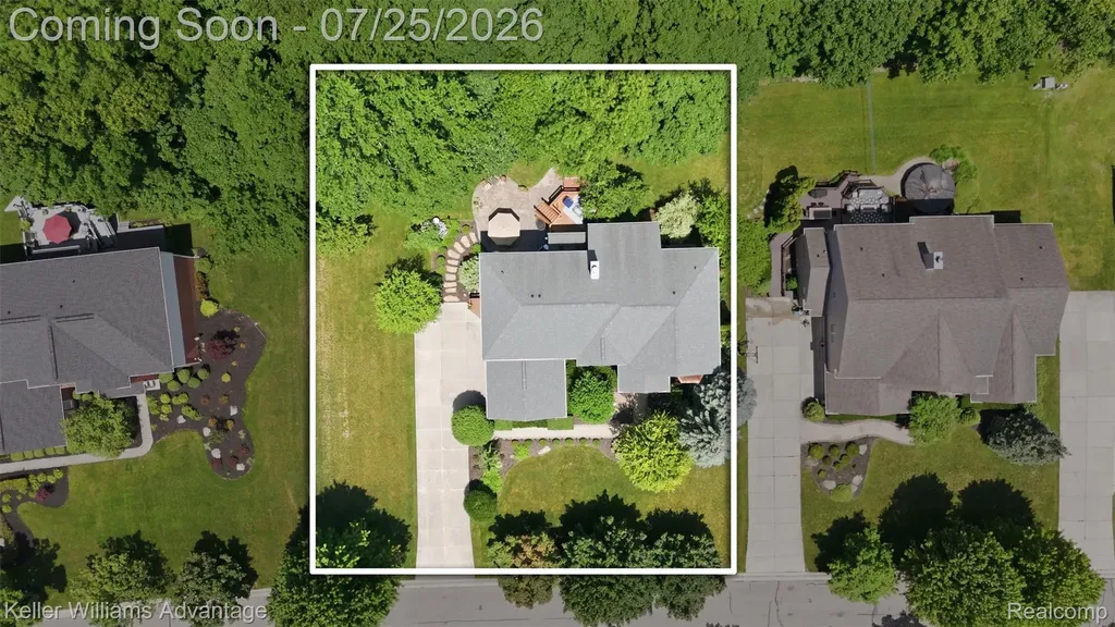 44559 White Pine Circle E Northville Township MI 48168
