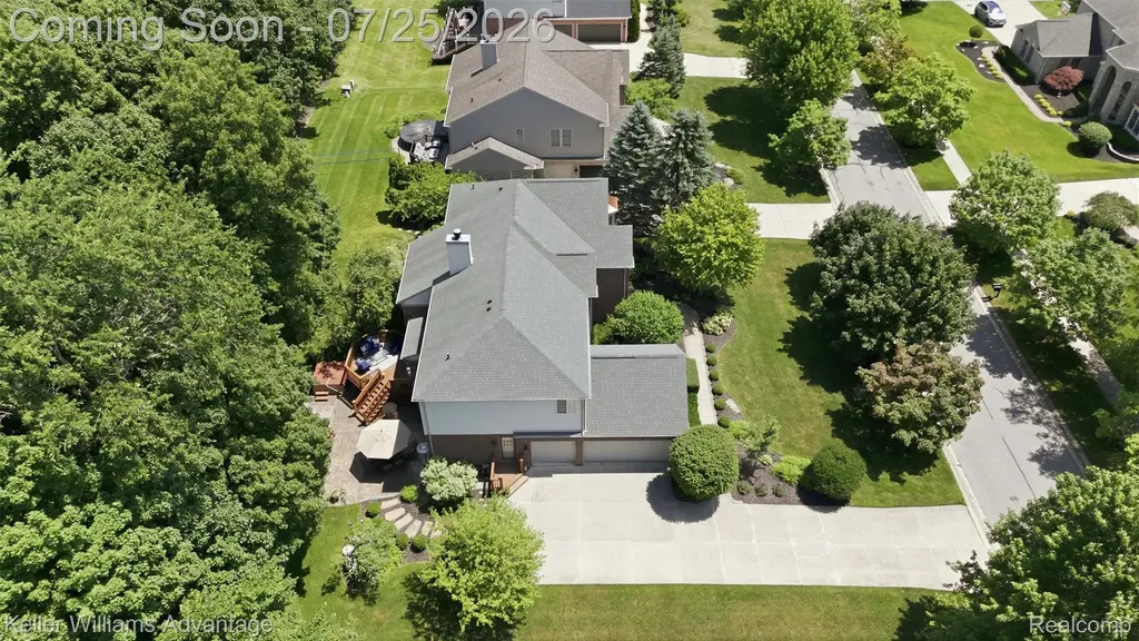 44559 White Pine Circle E Northville Township MI 48168