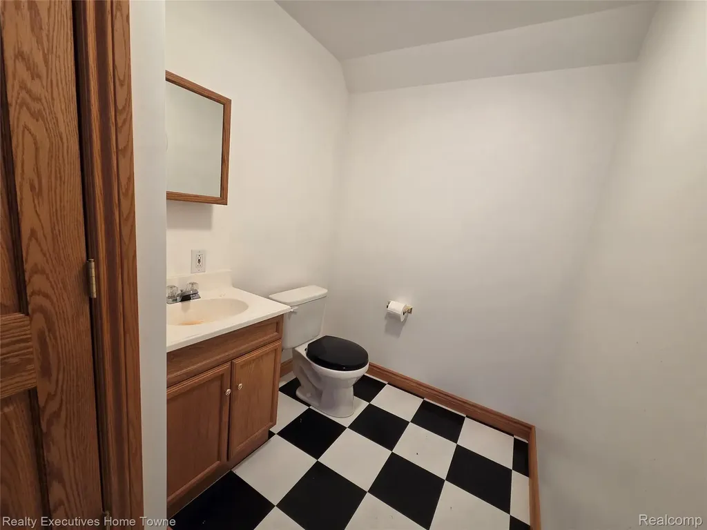 2715 Cash Road Watertown Township MI 48401