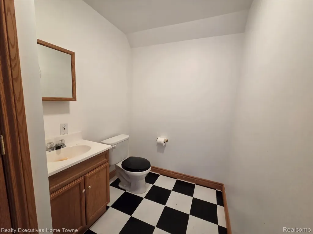 2715 Cash Road Watertown Township MI 48401