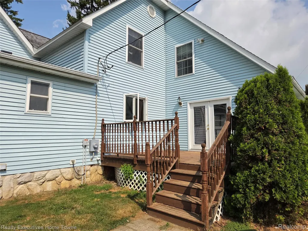 2715 Cash Road Watertown Township MI 48401
