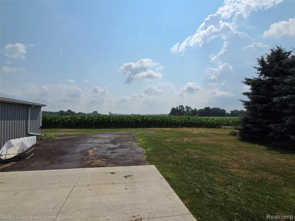 2715 Cash Road Watertown Township MI 48401