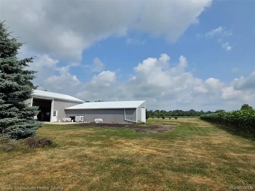 2715 Cash Road Watertown Township MI 48401