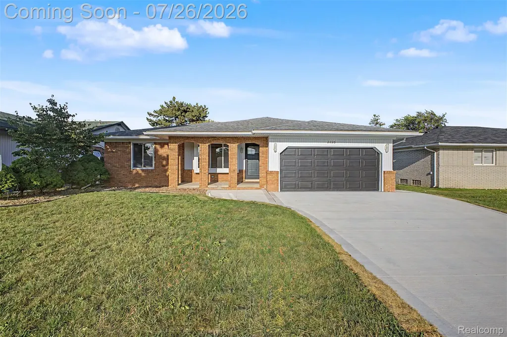 2226 Whitefield Street Dearborn Heights City MI 48127