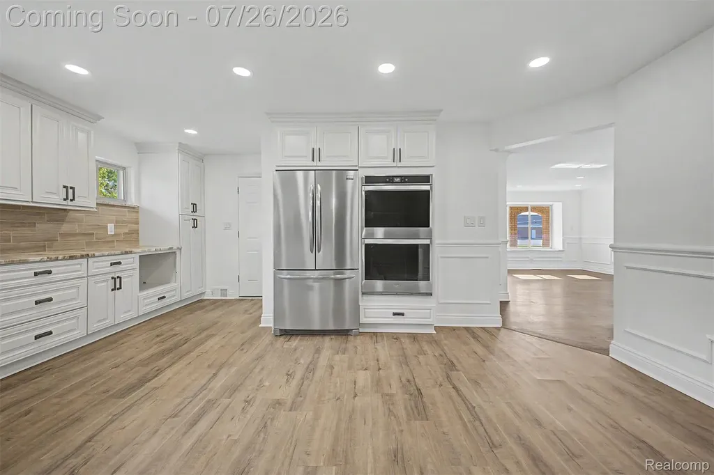 2226 Whitefield Street Dearborn Heights City MI 48127