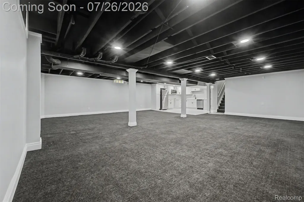 2226 Whitefield Street Dearborn Heights City MI 48127