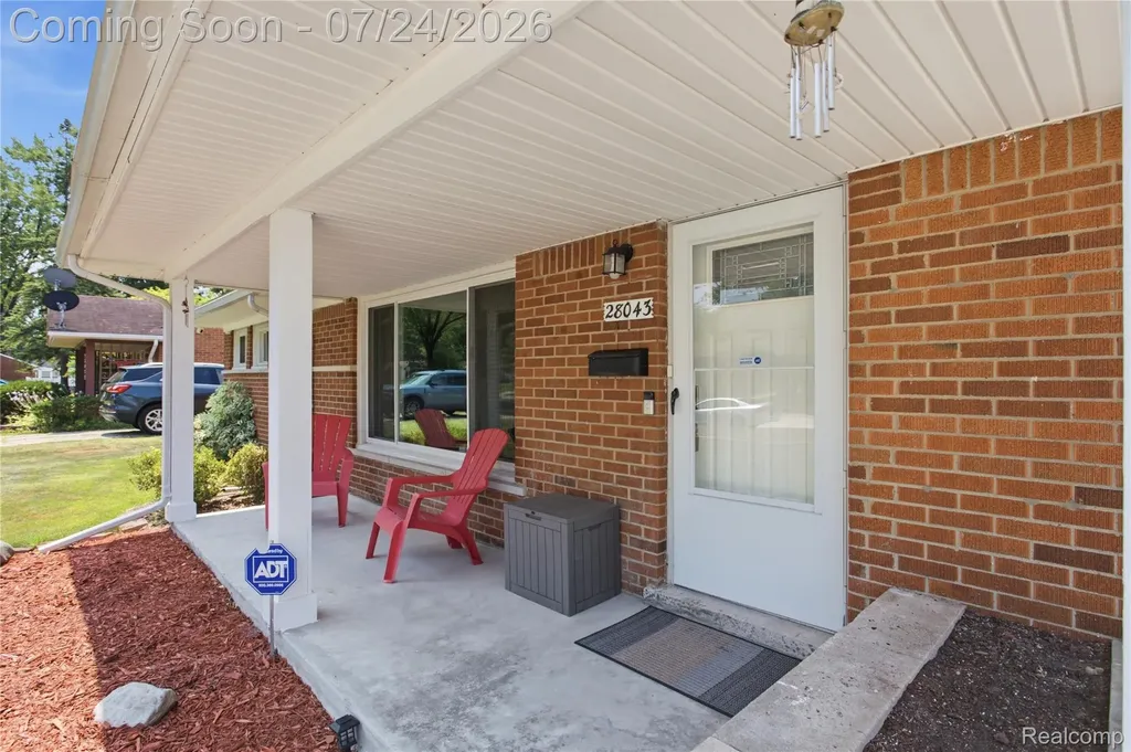 28043 Red Leaf Lane Southfield City MI 48076