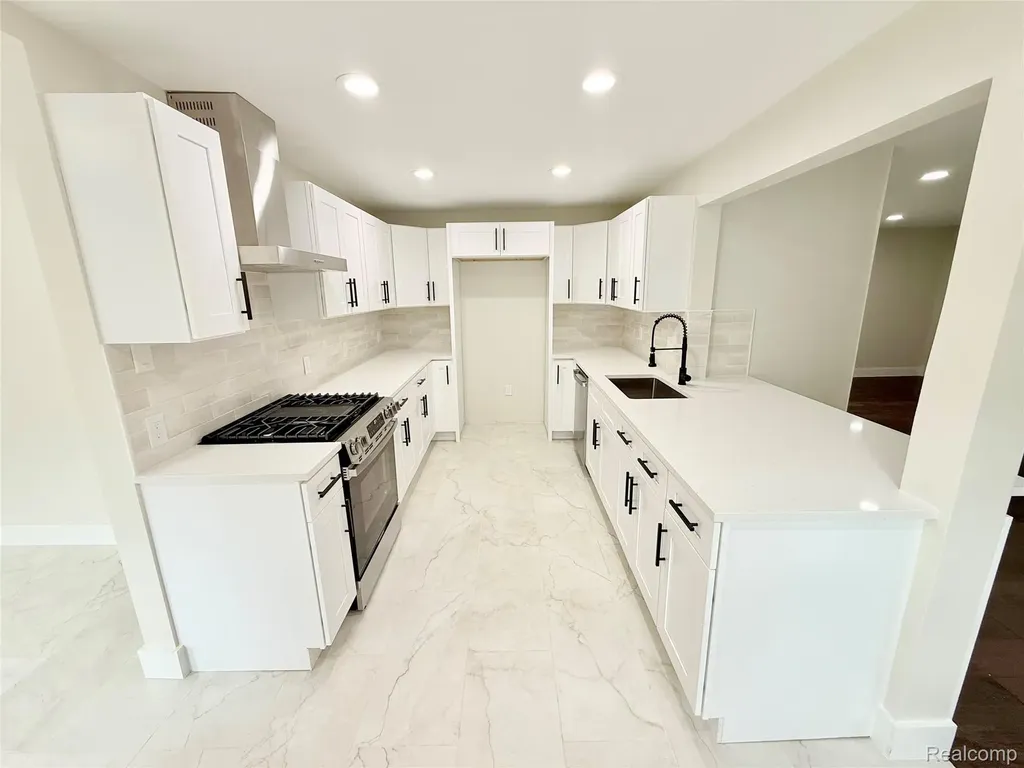5281 Wilby Street Shelby Charter Township MI 48317