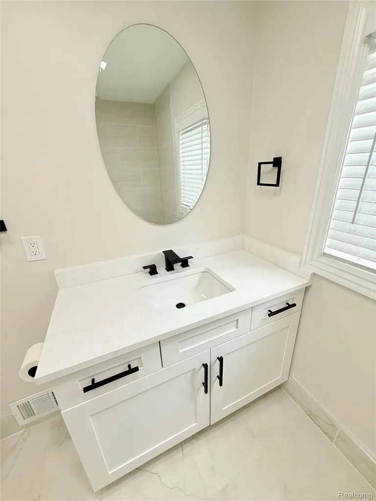 5281 Wilby Street Shelby Charter Township MI 48317