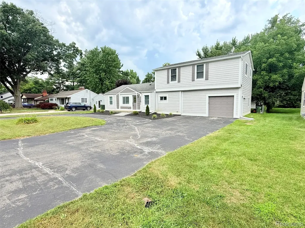 5281 Wilby Street Shelby Charter Township MI 48317