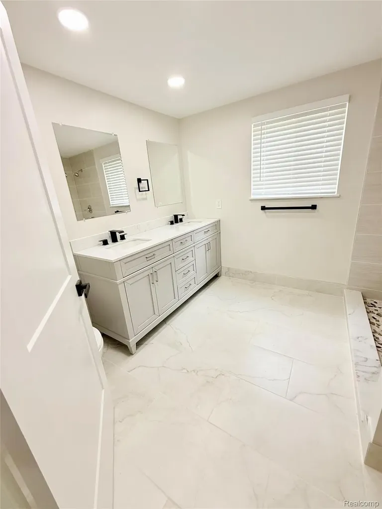5281 Wilby Street Shelby Charter Township MI 48317