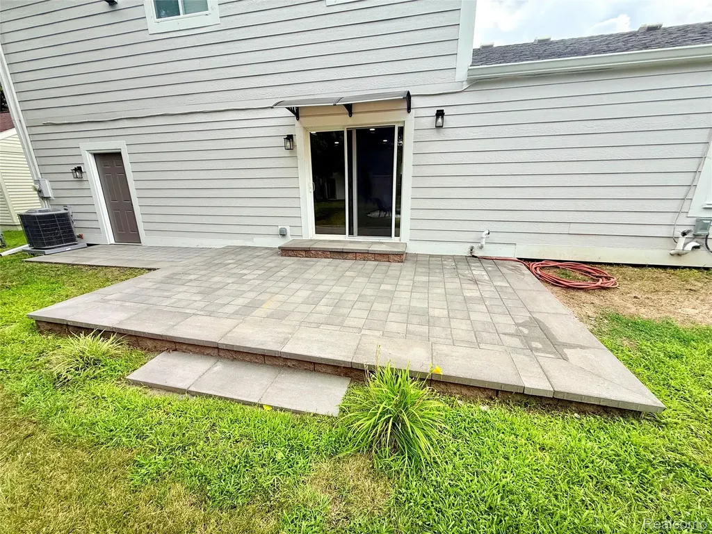 5281 Wilby Street Shelby Charter Township MI 48317