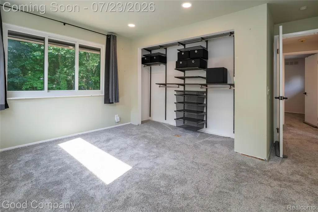2783 Angelus Circle Waterford Charter Township MI 48329