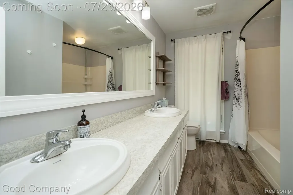 2783 Angelus Circle Waterford Charter Township MI 48329