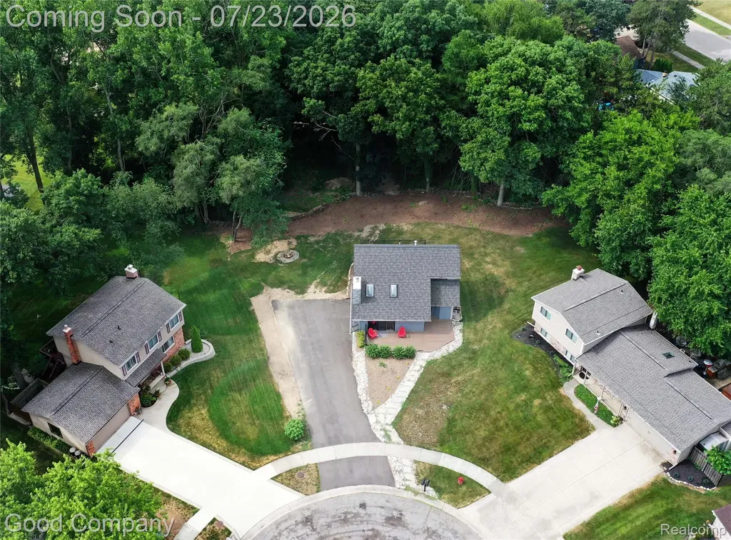 2783 Angelus Circle Waterford Charter Township MI 48329