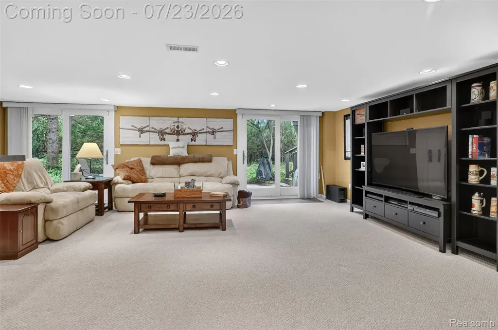 4187 Penrose Drive Troy City MI 48098