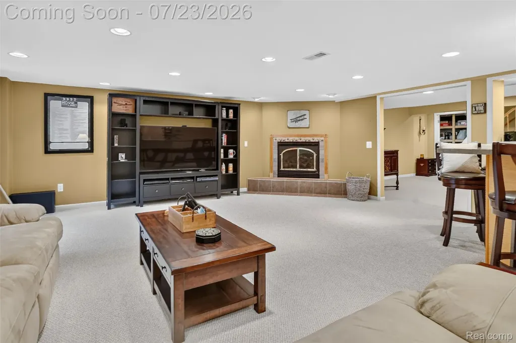 4187 Penrose Drive Troy City MI 48098