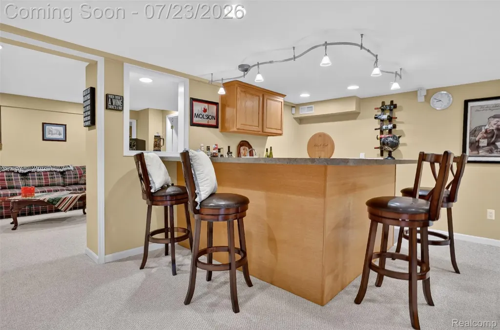 4187 Penrose Drive Troy City MI 48098