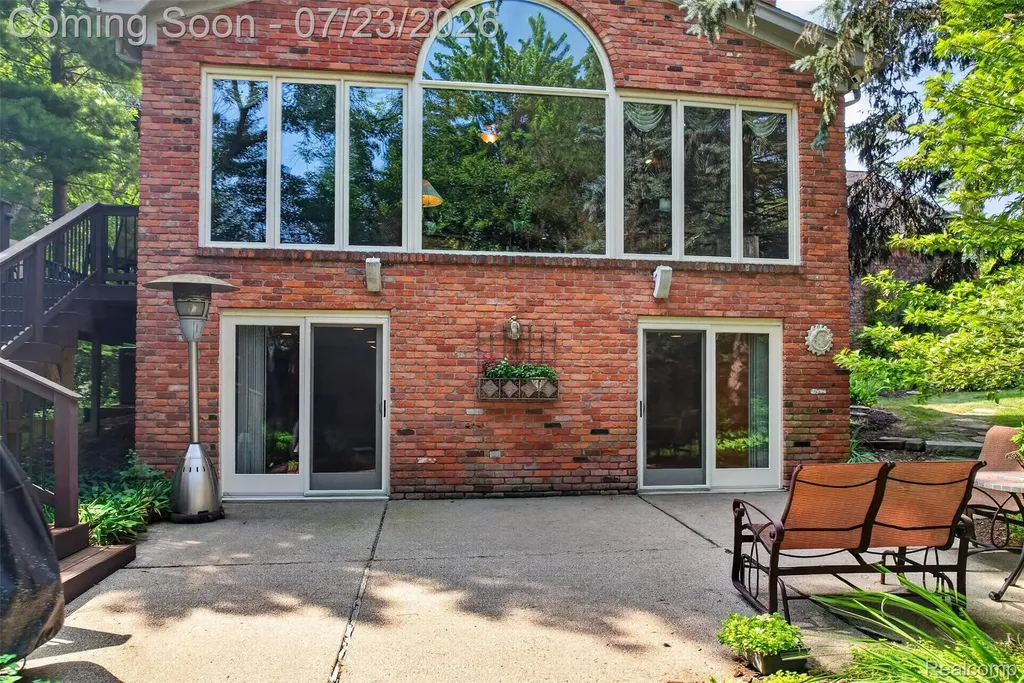 4187 Penrose Drive Troy City MI 48098