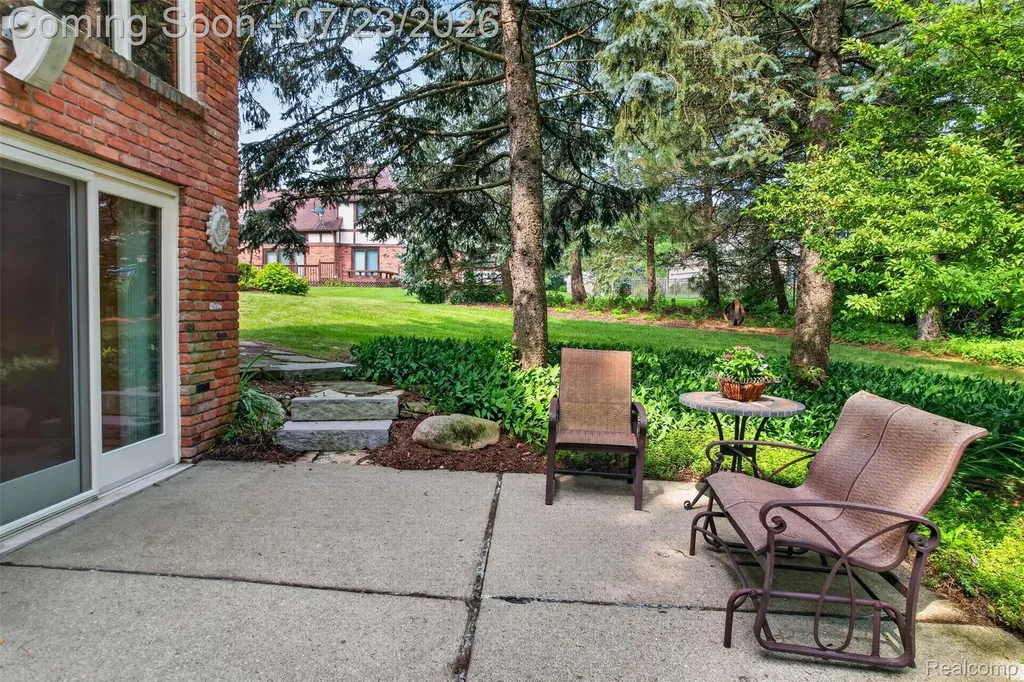 4187 Penrose Drive Troy City MI 48098