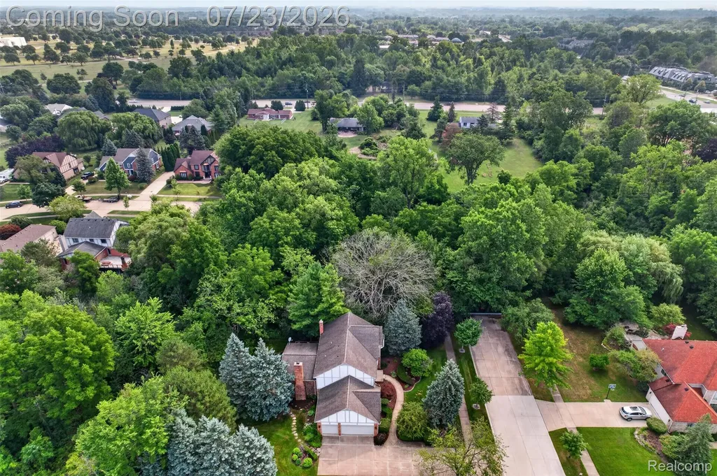 4187 Penrose Drive Troy City MI 48098