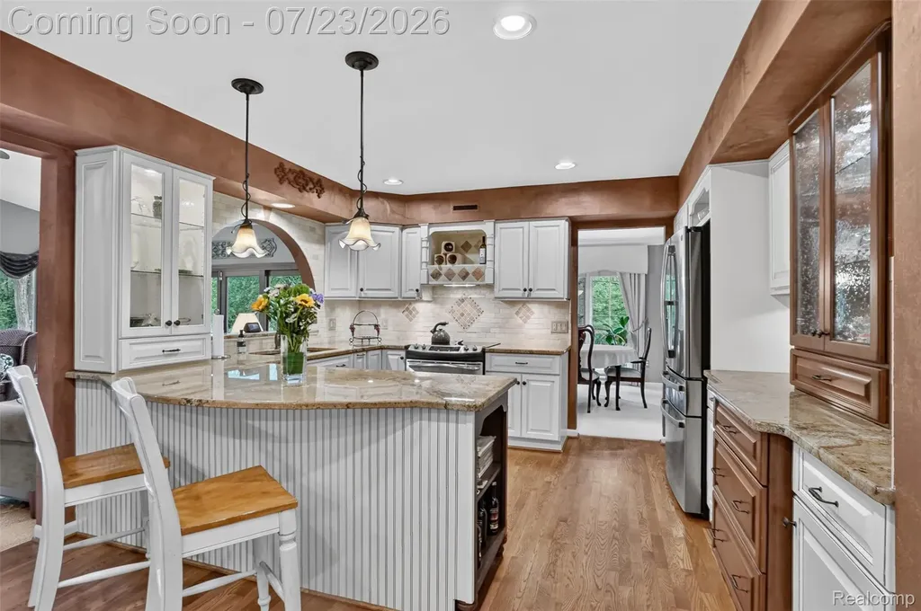 4187 Penrose Drive Troy City MI 48098