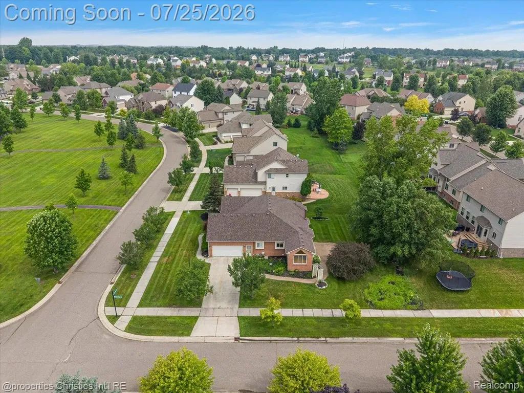 903 Westlake Avenue Oxford Charter Township MI 48371