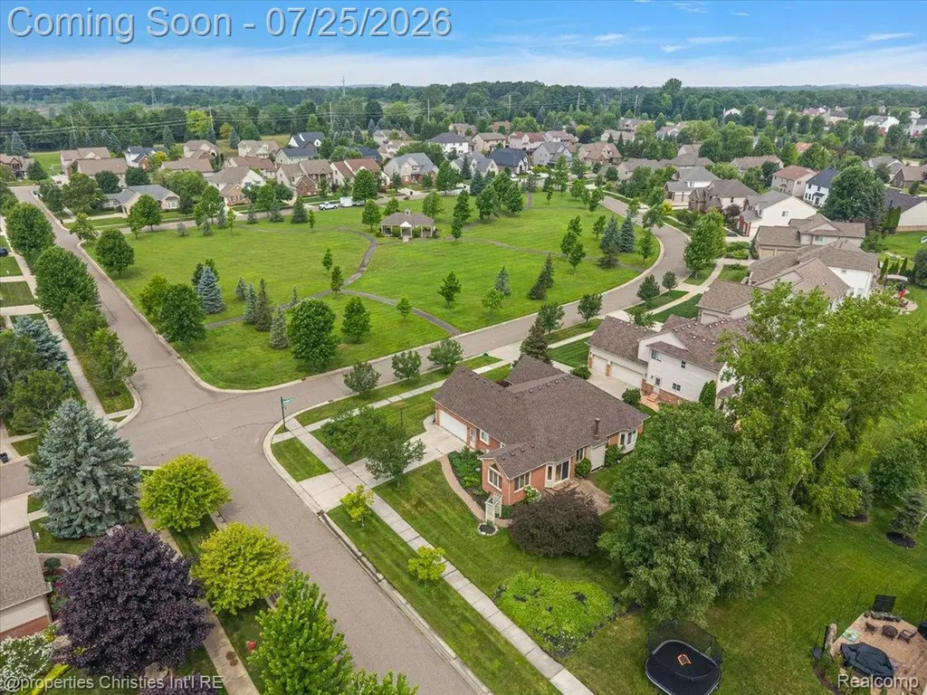 903 Westlake Avenue Oxford Charter Township MI 48371