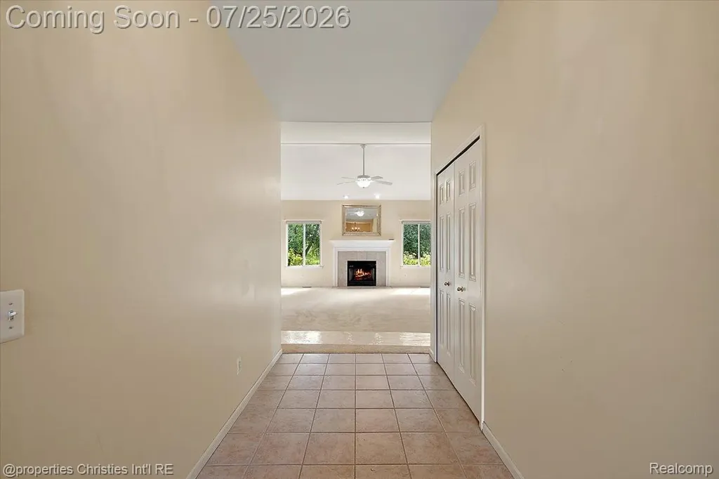 903 Westlake Avenue Oxford Charter Township MI 48371