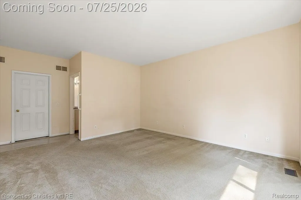 903 Westlake Avenue Oxford Charter Township MI 48371