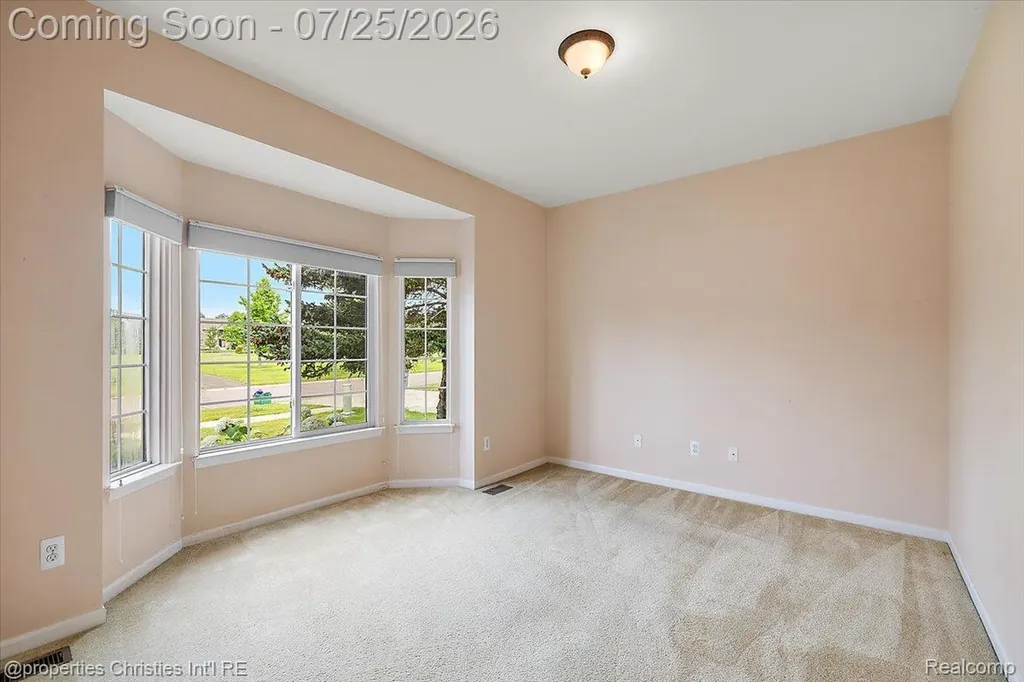 903 Westlake Avenue Oxford Charter Township MI 48371