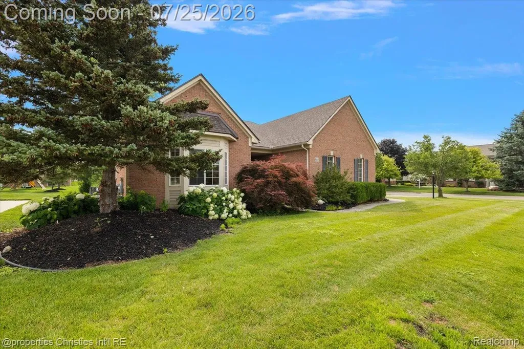 903 Westlake Avenue Oxford Charter Township MI 48371