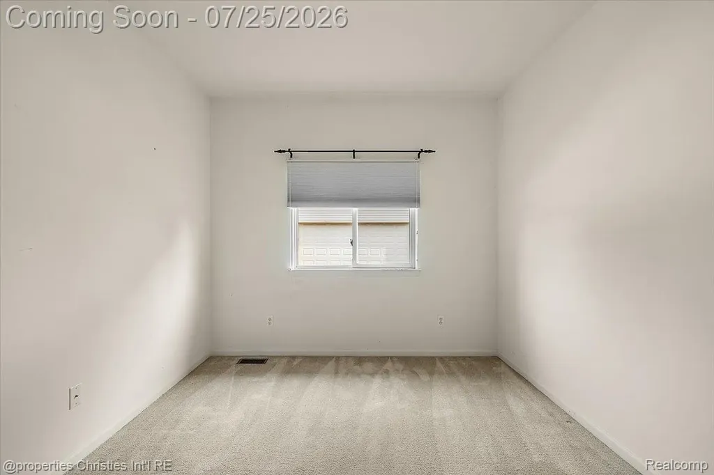 903 Westlake Avenue Oxford Charter Township MI 48371